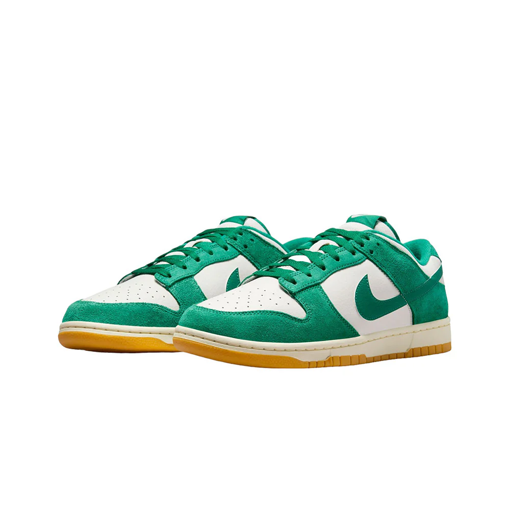 Nike Dunk Low SE Malachite - Image 2