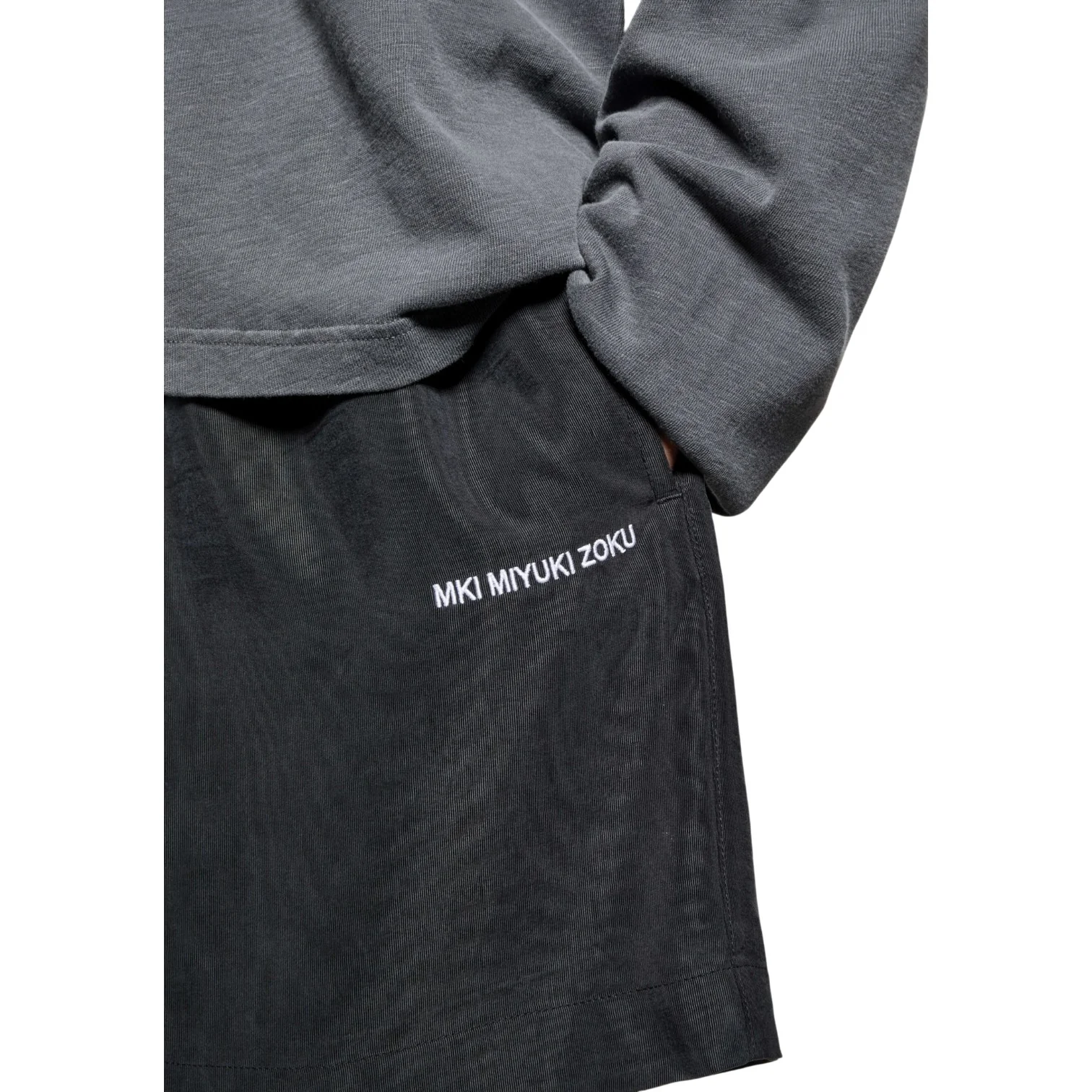 Ribbed Cupro Wide Leg Shorts Black - Image 3